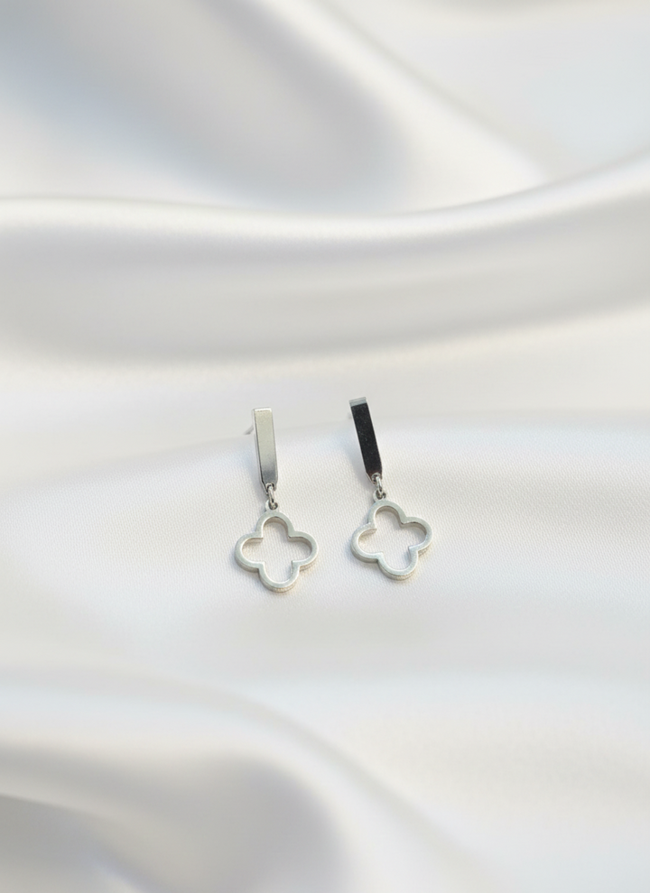 Lustre That Lasts: The Ultimate Anti-Tarnish Earring