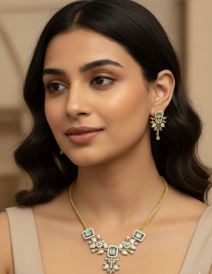 Vintage Elegance Antique Gold Necklace Set