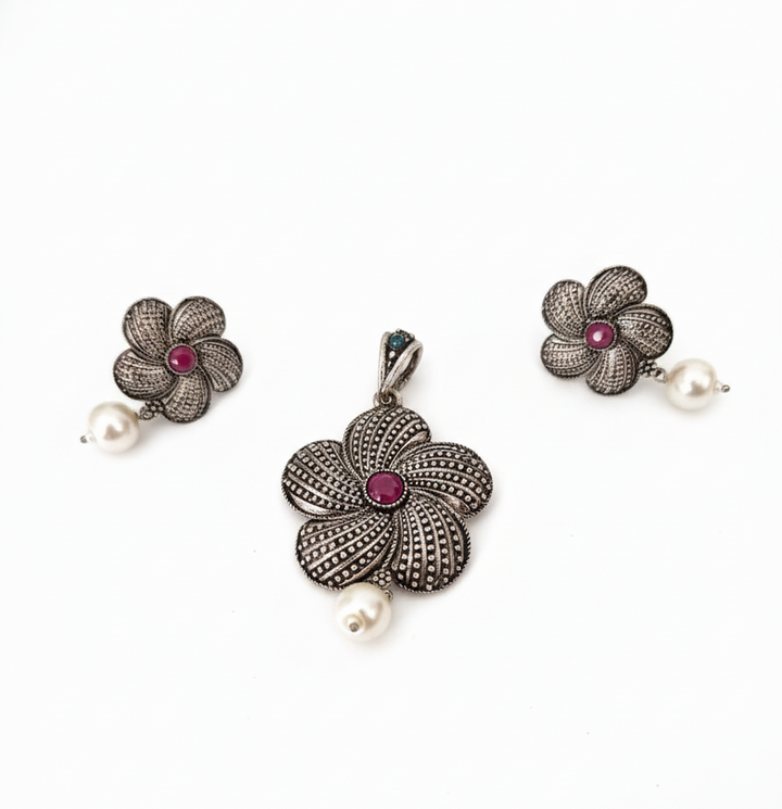 Vintage-Style Oxidized Silver Floral Pendant & Earrings Set with Ruby Accents