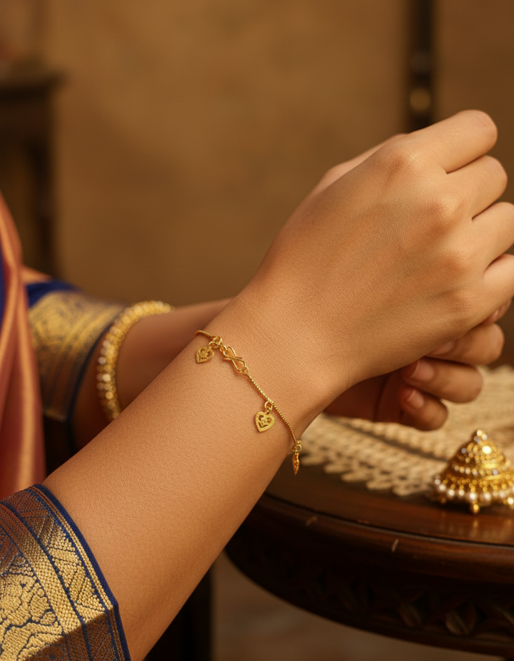 Heart Charm Gold Box Chain Bracelet
