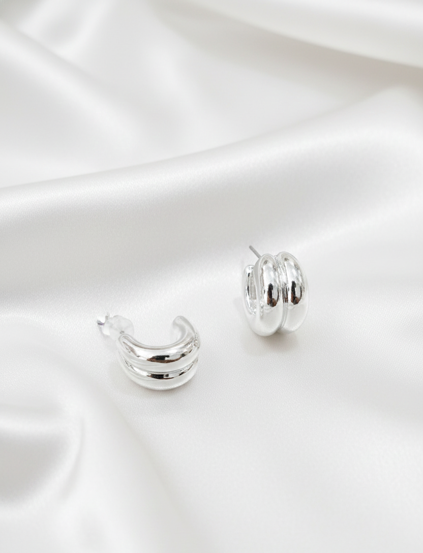 The Sculpted Ribbon Hoop Earrings