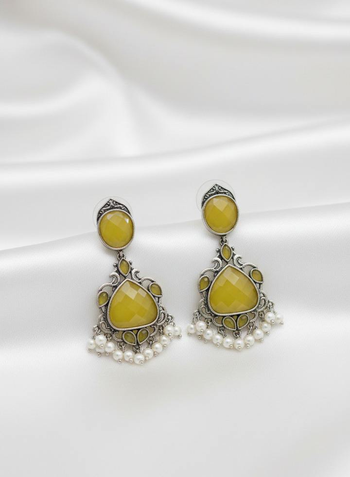 Regal Sunshine: Yellow Stone & Pearl Chandbali Earrings